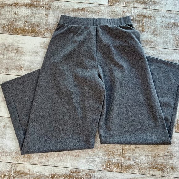 PRICE IS FIRM - LAST CHANCE!  Super Soft Simply Vera Pull-On Pants - Picture 5 of 6